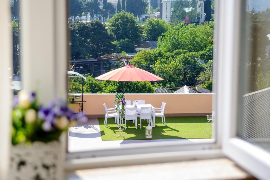 Apart Hotel Mx Tbilisi Esterno foto