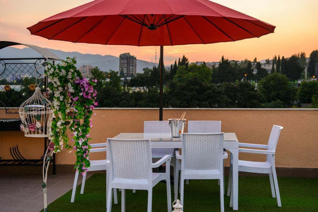Apart Hotel Mx Tbilisi Esterno foto