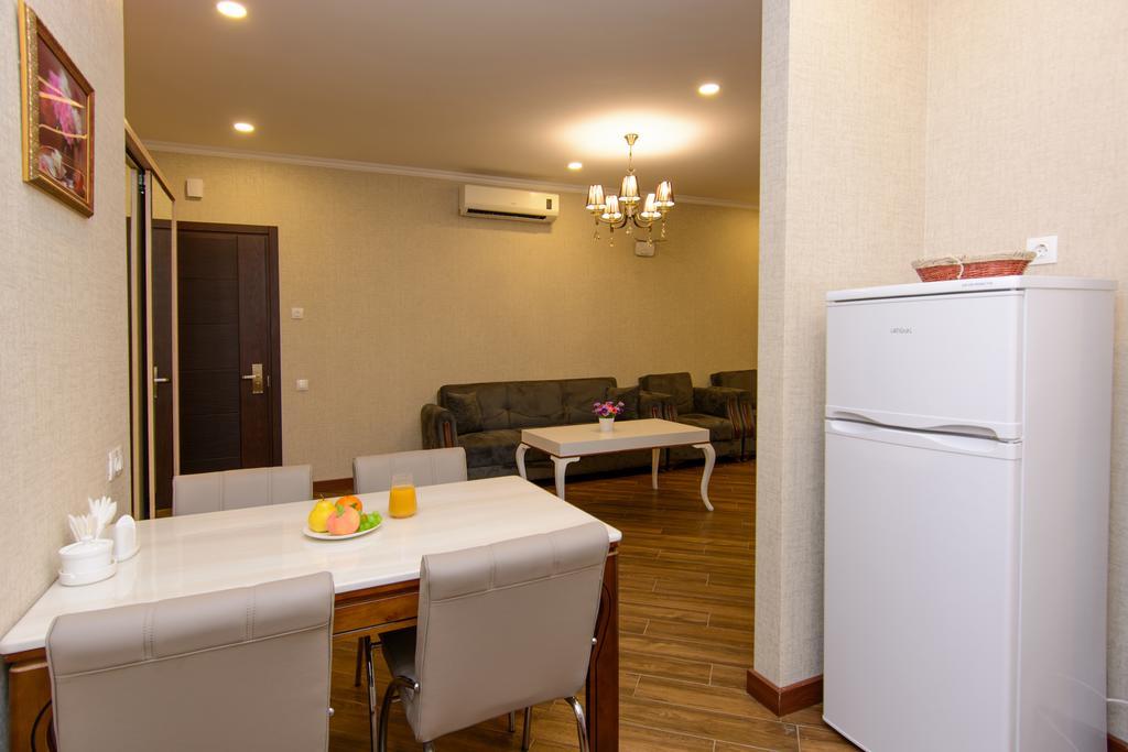 Apart Hotel Mx Tbilisi Esterno foto