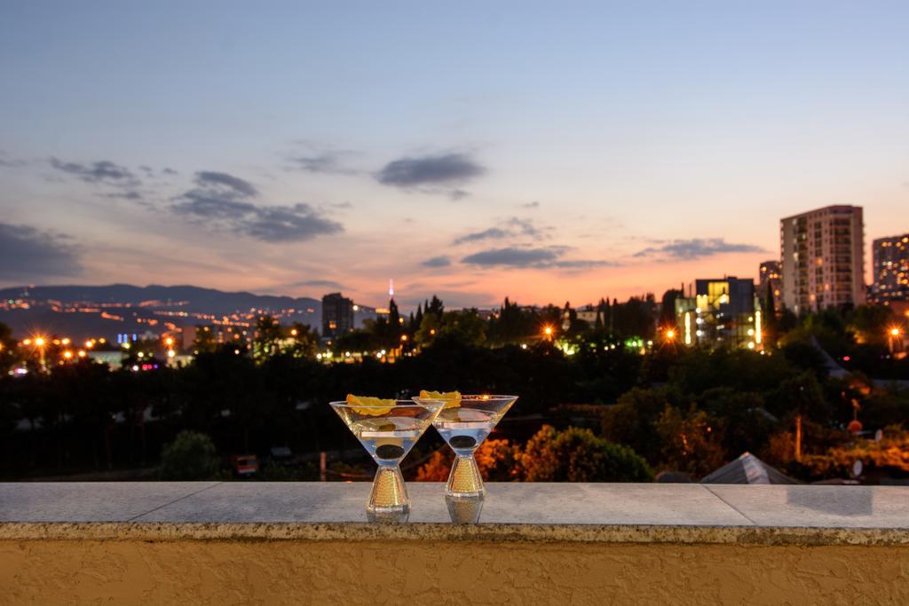 Apart Hotel Mx Tbilisi Esterno foto