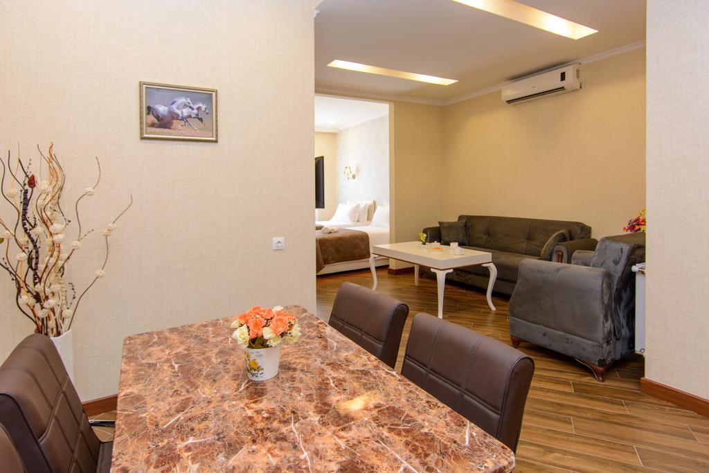 Apart Hotel Mx Tbilisi Esterno foto