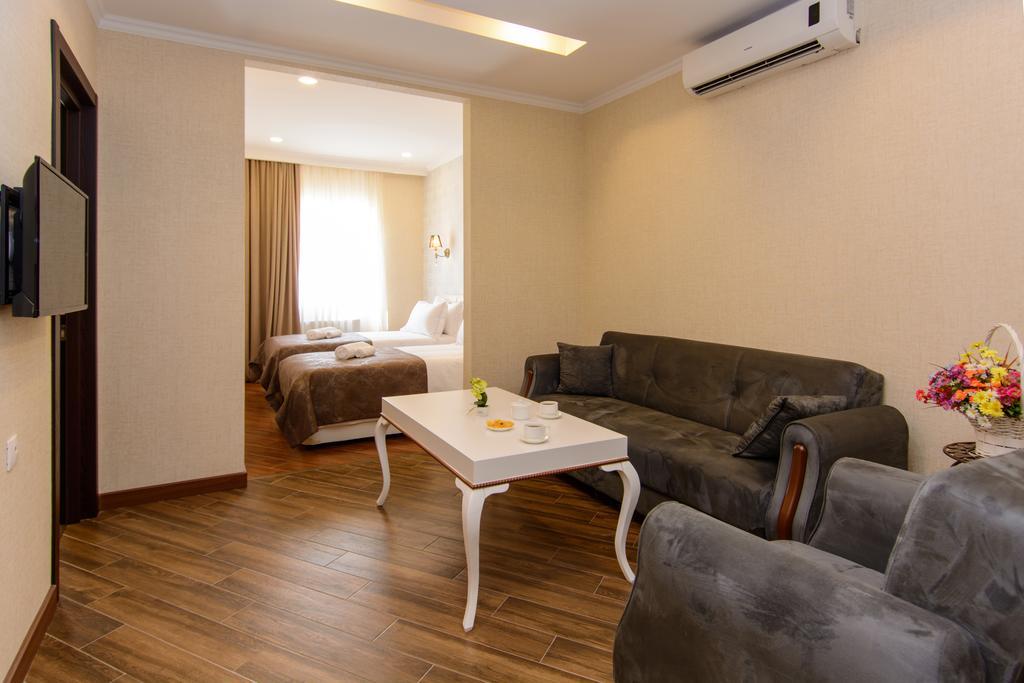 Apart Hotel Mx Tbilisi Esterno foto